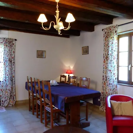 Maison Authentique De Sologne Avec Piscine Partagee, Jardin Et 3 - Fr-1-489-12 בית כפרי *