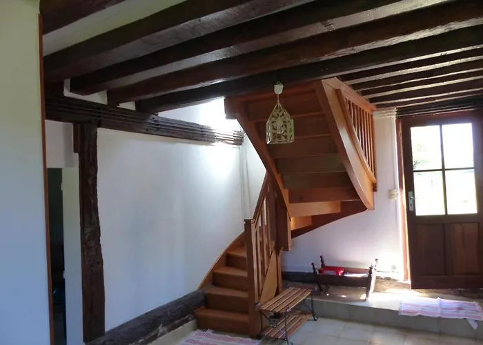 Maison Authentique De Sologne Avec Piscine Partagee, Jardin Et 3 - Fr-1-489-12